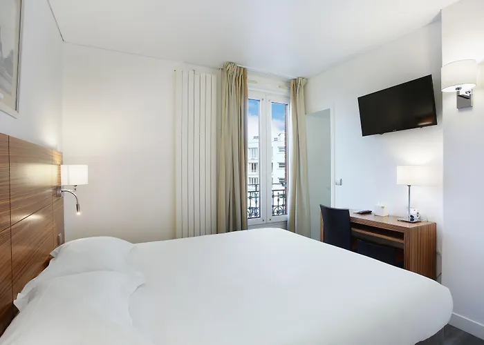 Hotel Gabriel Paris Issy-les-Moulineaux
